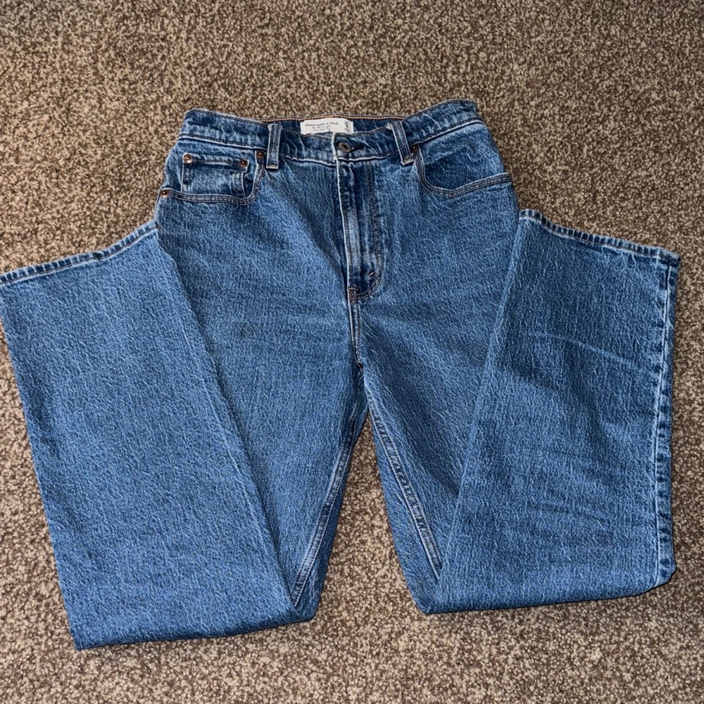 Abercrombie & Fitch The 90’s Straight Ultra High Rise Jeans | 27 R